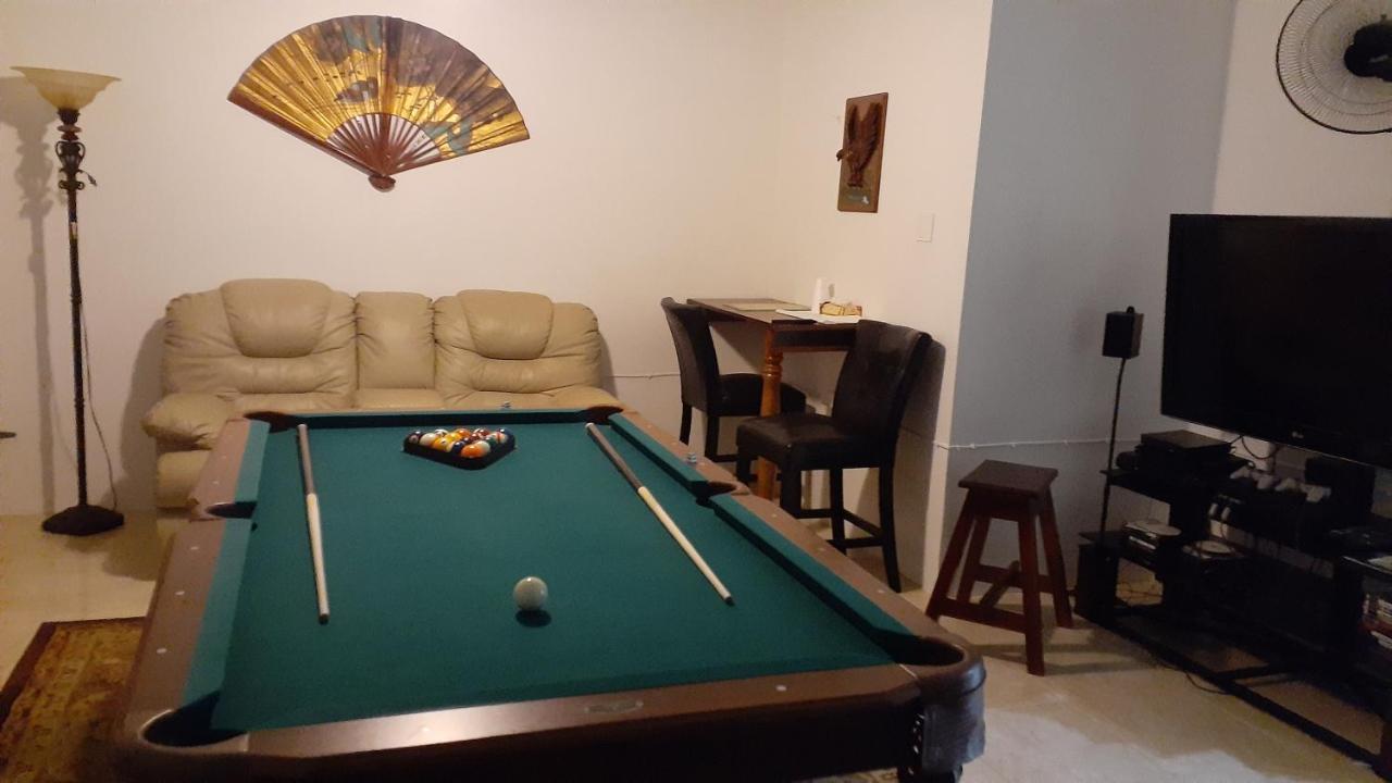 Modrians Bed & Breakfast Runaway Bay Ngoại thất bức ảnh